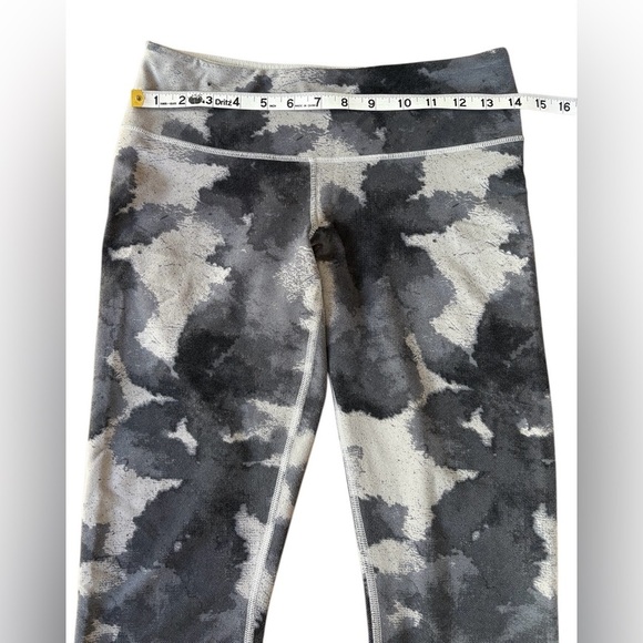 lululemon athletica, Wunder Under Pant /
Leggings, Gray, Size 6 🏃‍♀️‍➡️ - Picture 9 of 12